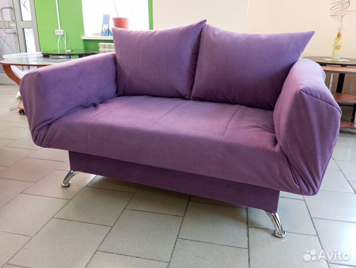 Маленький раскладной диванчик Домовик с подушками