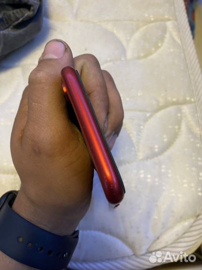 Телефон iPhone XR