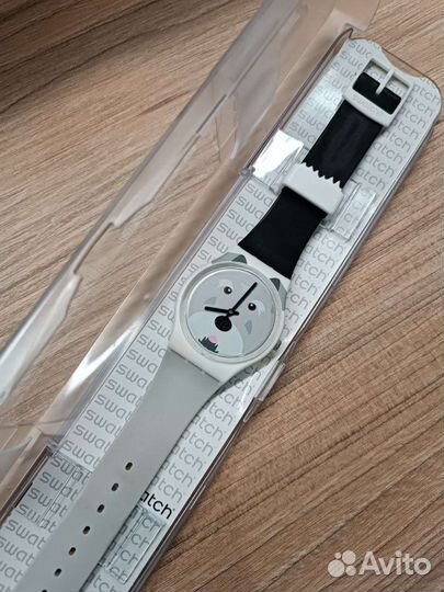 Часы наручные swatch