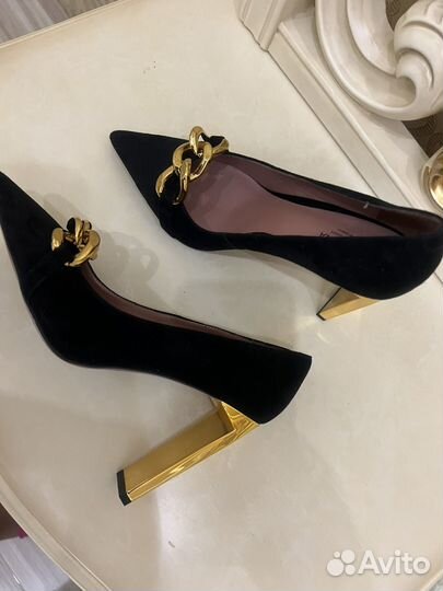Туфли женские 38 размер черные