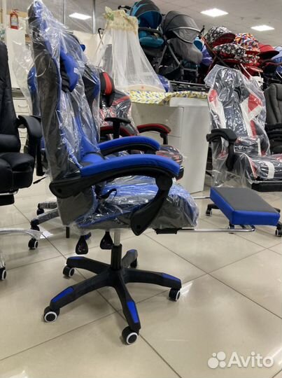Кресло геймерское с массажем новое крутое