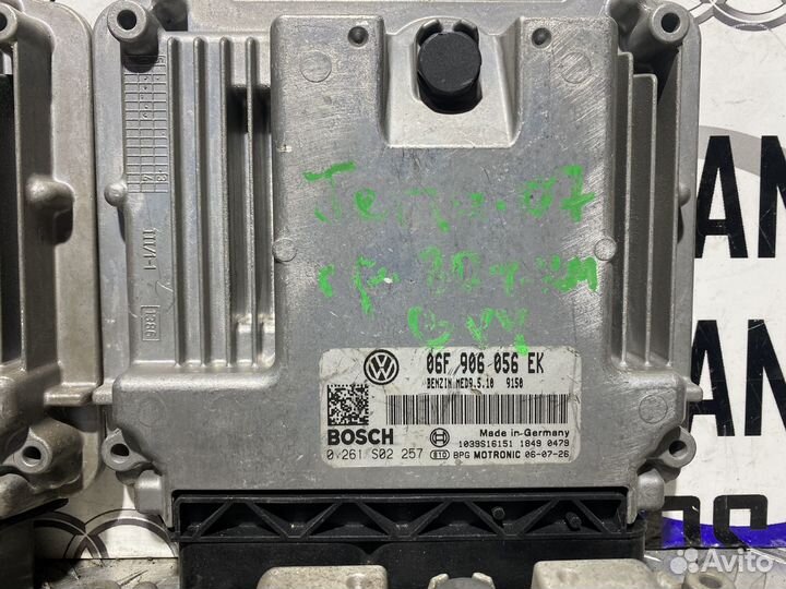 Блок управления двигателем Passat B6