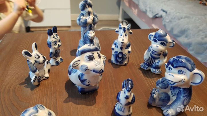 Статуэтки фигурки гжель