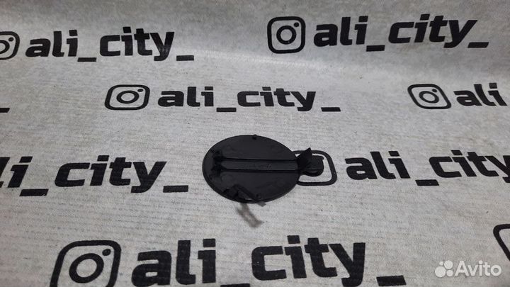 Заглушка буксировочного крюка Солярис 17г передний