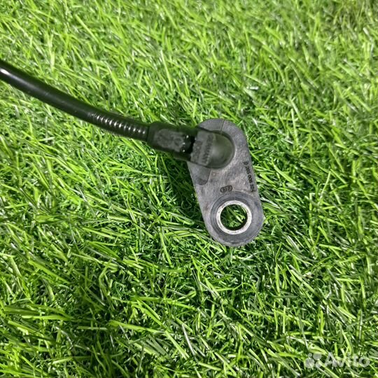 Датчик абс задний правый Ниссан Ноут Е11