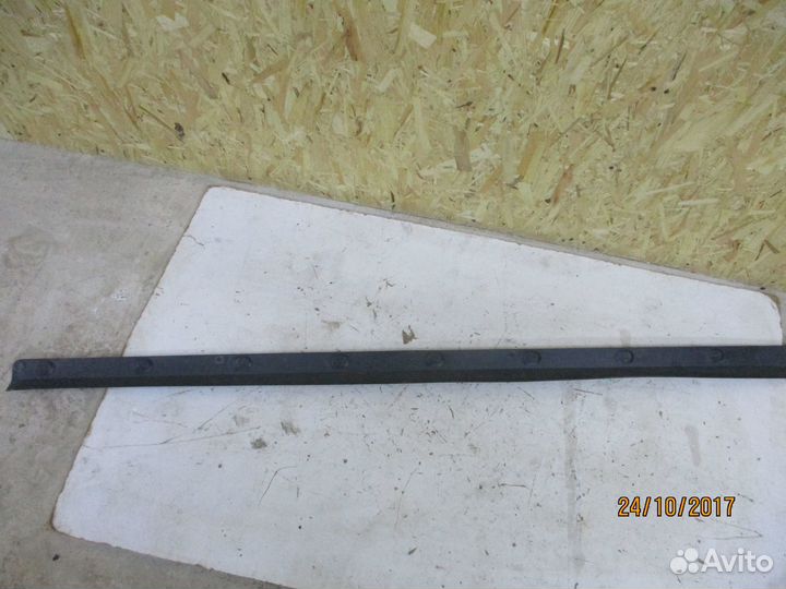 Накладка порога наружная левая Тойота Королла 150
