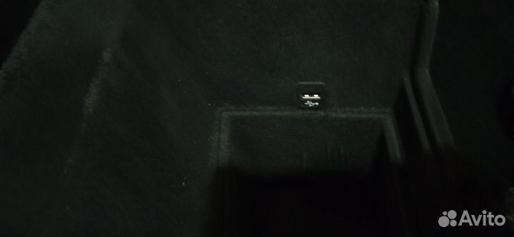 Бокс ящик BMW X5 E70