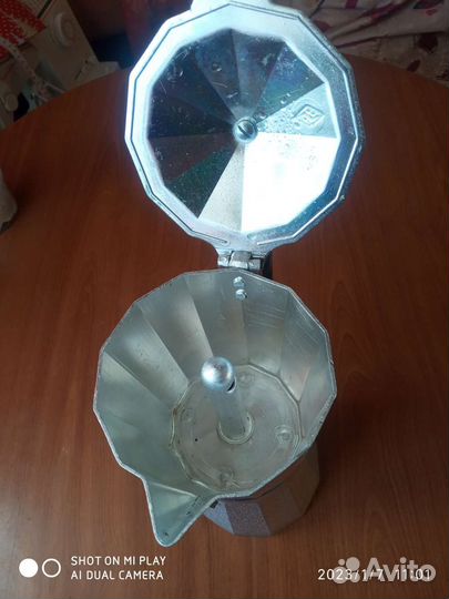 Кофеварка гейзерная, чайник заварочный