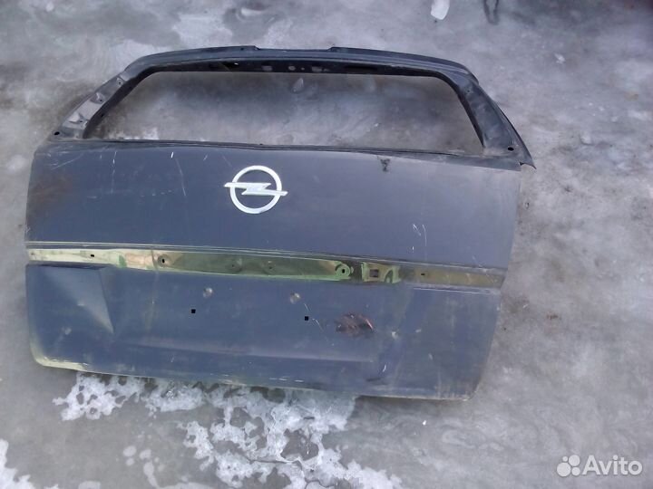Крышка багажника Opel Zafira