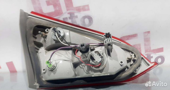 Фанарь задний внутренний левый Форд Фокус 3