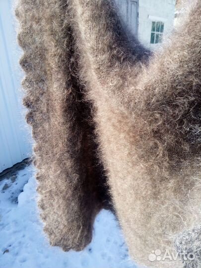 Шали из козьего пуха,носки,жилеты