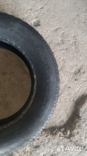Maxtrek Trek M7 215/65 R16