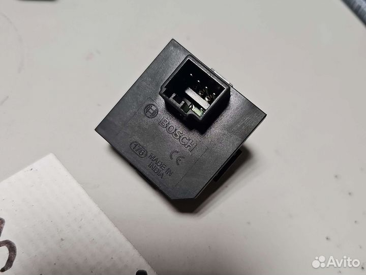 Электронный блок иммобилайзер kia Rio 3 Solaris