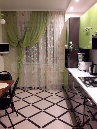 2-к. квартира, 63 м², 8/9 эт.