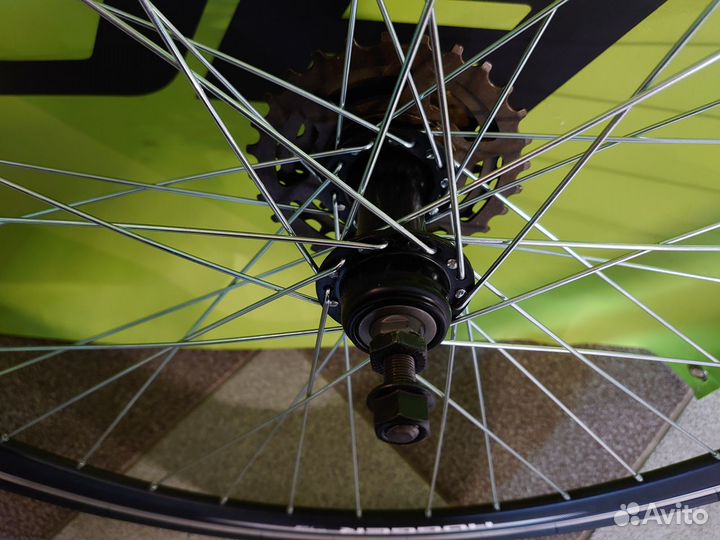 Комплект шоссейных клинчерных колес 28 хвз