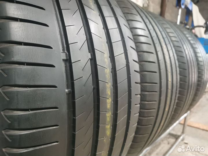 Bridgestone Alenza 001 295/35 R21