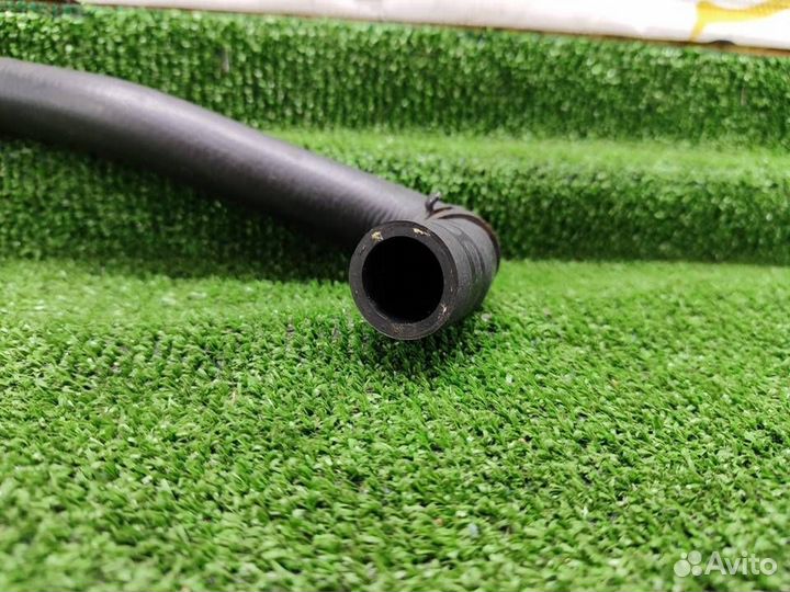 Патрубок охлаждения Mercedes-Benz C-Класс