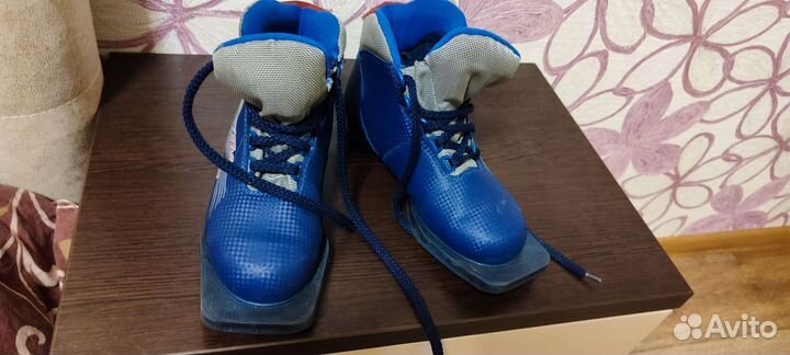 Лыжные ботинки классические