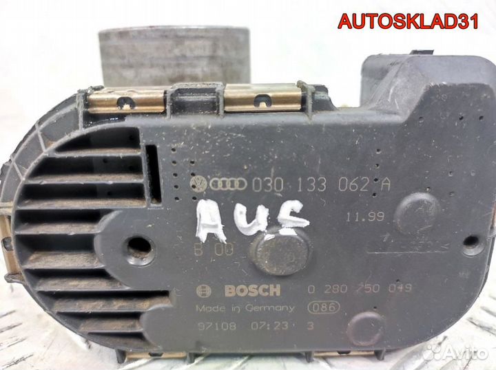 Заслонка дроссельная VW Polo 1,0 AUC 030133062A