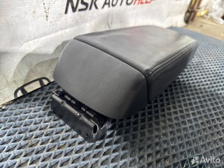 Подлокотник Honda Accord CL7 K20A 2006