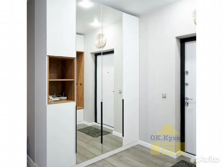 Распашной шкаф