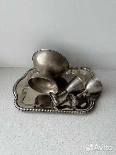 Мельхиор креманка,рюмки-кокотницы, поднос метал