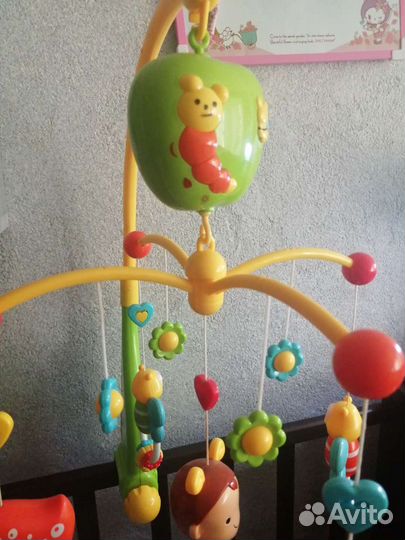 Мобиль на детскую кроватку