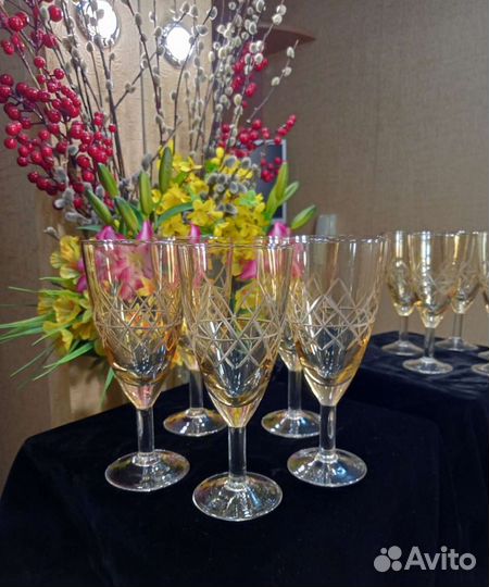 Фужеры цветное хрустальное стекло. хх век