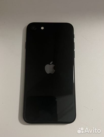 iPhone SE, 64 ГБ