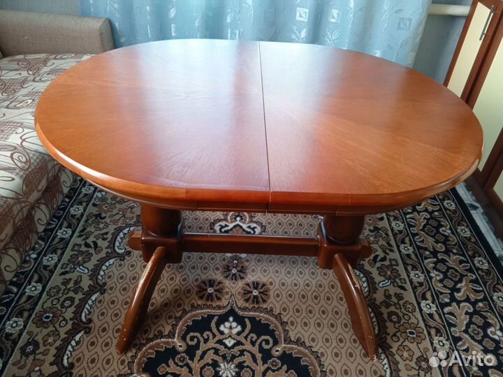 Стол обеденный раздвижной из массива