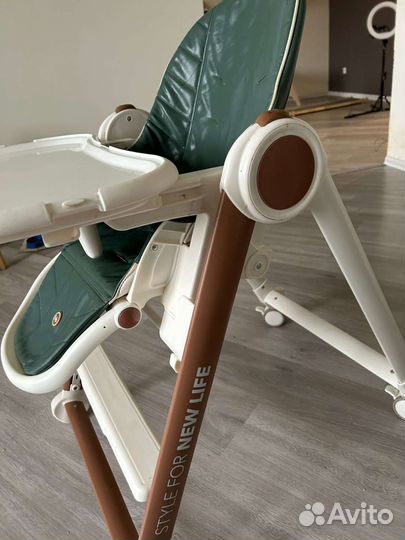 Стульчик для кормления happy baby berny v2