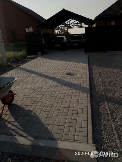 Укладка тротуарной плитки