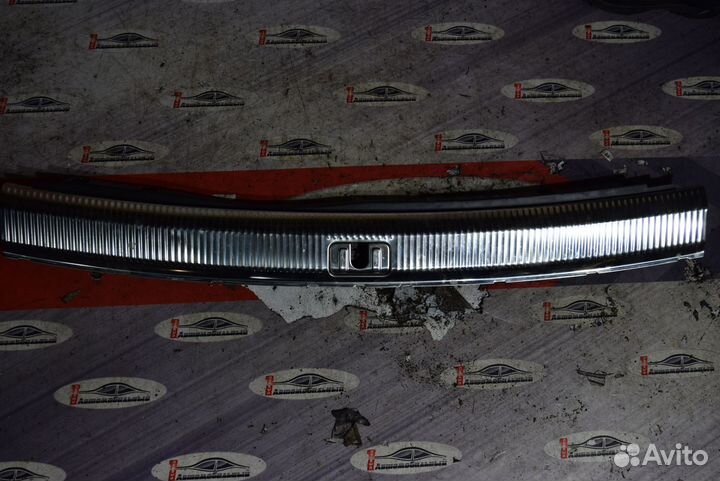 Накладка замка багажника c Audi A6 4F AUK