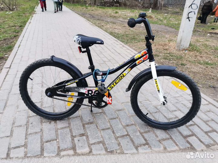 Велосипед, шлем, снегокат,скейт детский бу