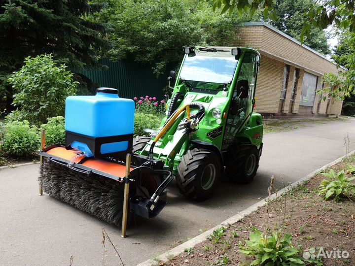 Щетка 1300 мм для мини-трактора Avant