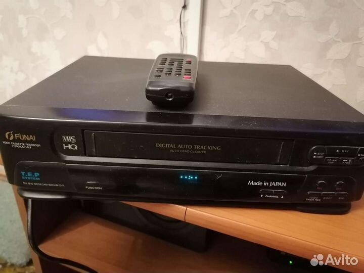 Видеомагнитофон 