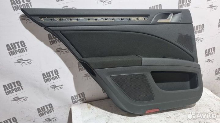 Обшивка двери задняя левая Skoda Superb 3T cdab