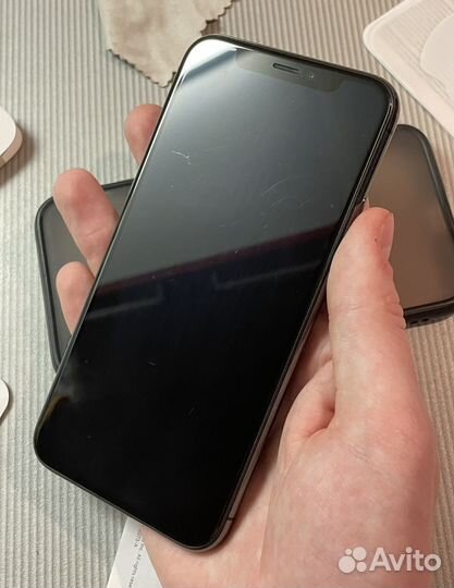 iPhone Xs, 64 ГБ