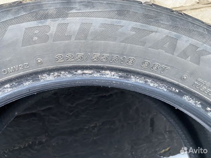 Bridgestone Blizzak 6 225/55 R18 98