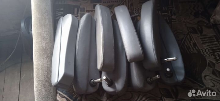 Подлокотники салонные на вито 638, кожа