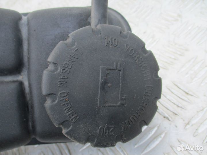 Бачок расширительный Mercedes Benz W210