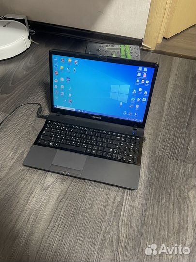 Ноутбук Samsung np300v5a