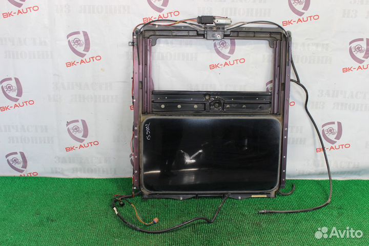 Люк в сборе на Chevrolet Suburban GMT800