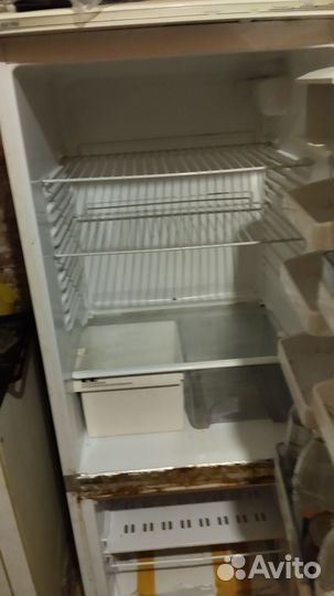 Холодильник на запчасти