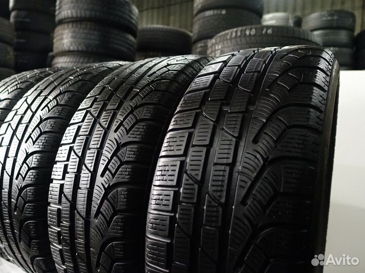 Pirelli Winter Sottozero 240 Serie II 215/45 R18