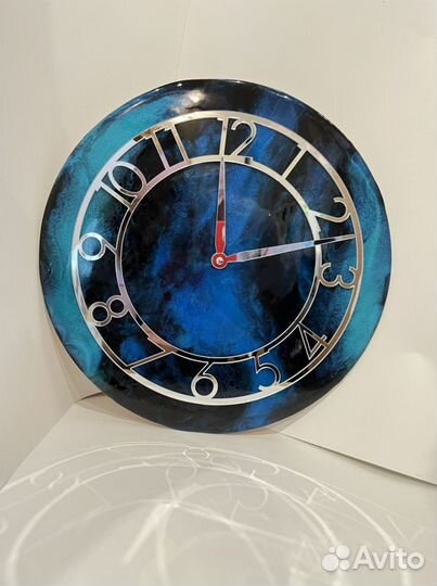 Часы из эпоксидной смолы