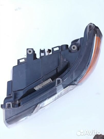 Фара передняя левая Land Rover Freelander 2