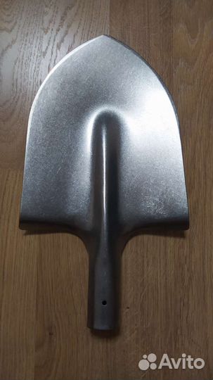 Лопата титановая садовая