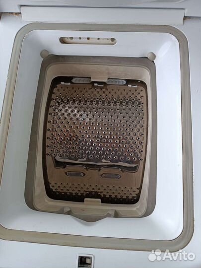 Стиральная машина с вертикальной загрузкой