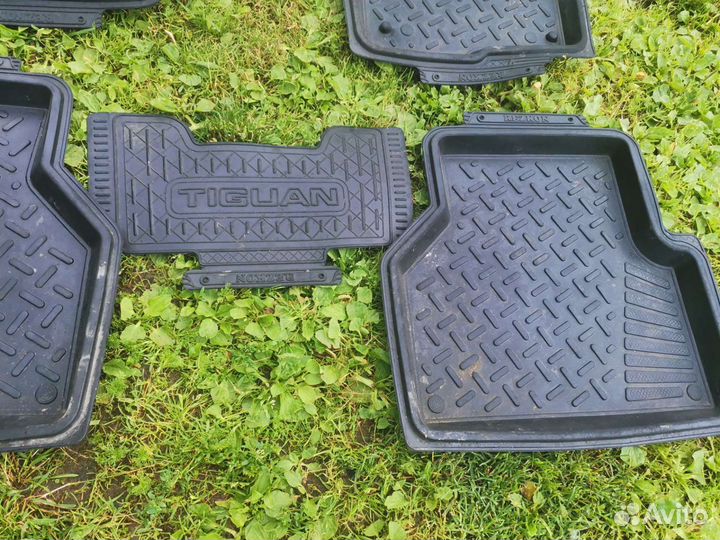 Коврики tiguan 1